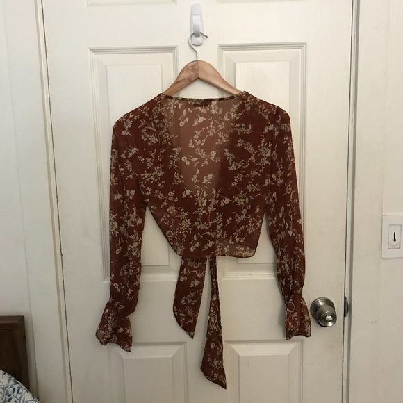 Cropped tie up top in rust floral - Picture 4 of 5